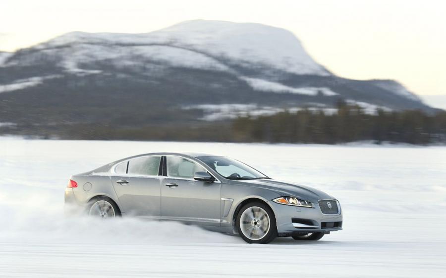  Jaguar XF AWD 2013 года  (фото 5 из 7)